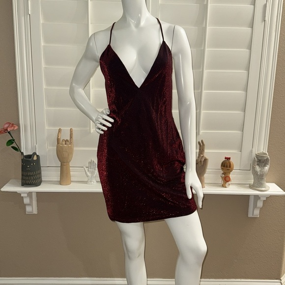 by the way Lily Backless Halter Mini Dress Red Metallic - Picture 1 of 11